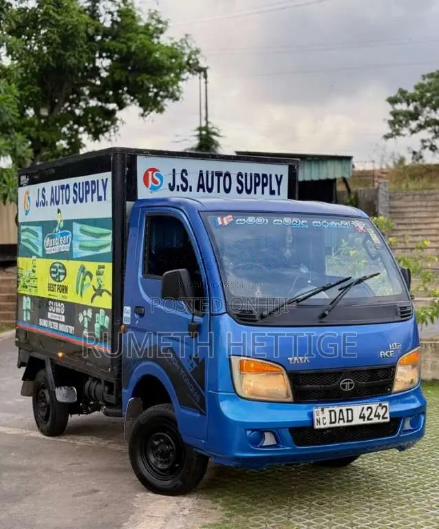 Tata Dimo Batta 2015 Lorry (Used)