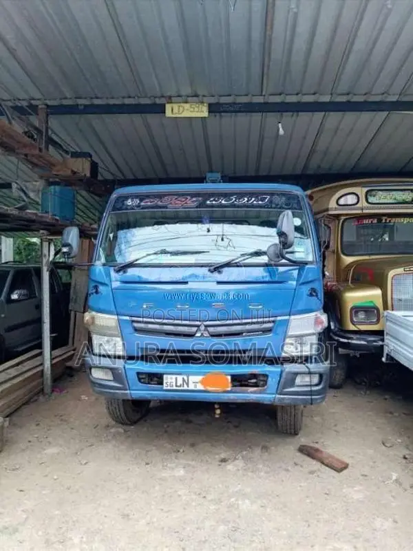 Mitsubishi Fuso 4wd 2012 Lorry (Used)