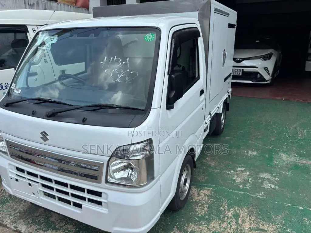 Suzuki -20 Freezer Truck 2022 Lorry Unregistered (Recondition)