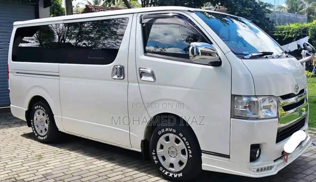 Toyota KDH 2015 Van (Used)