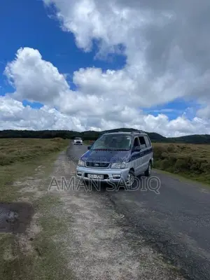 Toyota Noah CR41 1997 Van (Used)