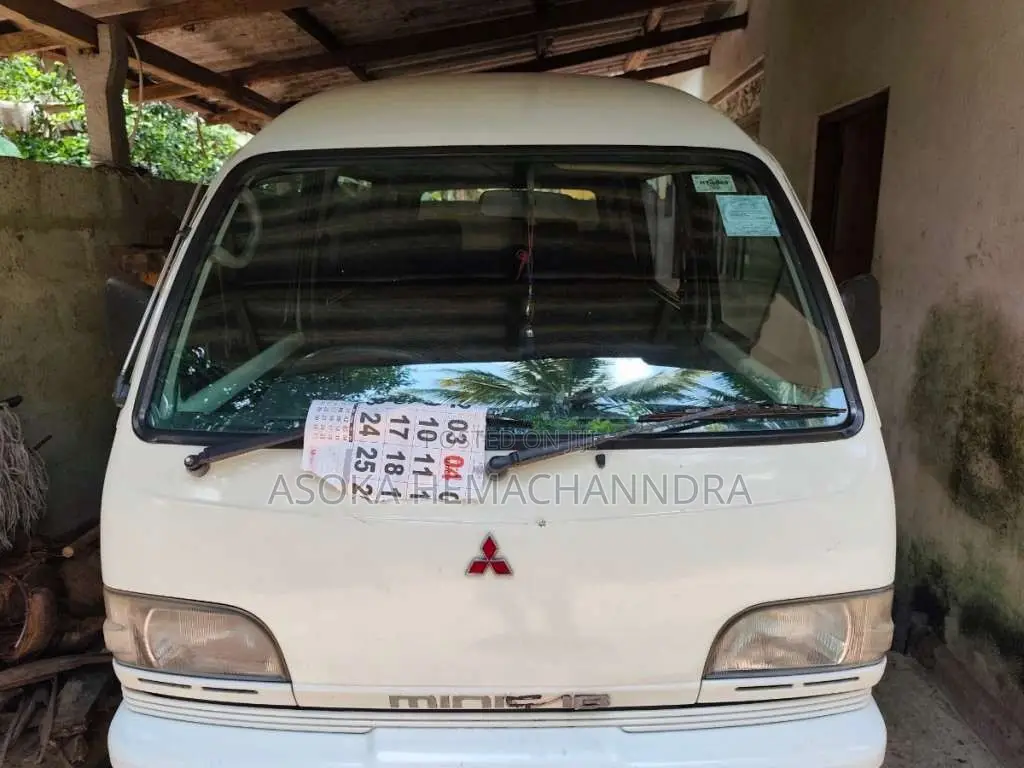 Mitsubishi Minicab 1999 Van (Used)