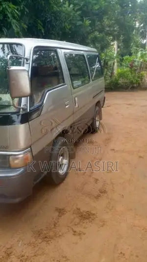 Nissan Caravan 1995 Van (Used)