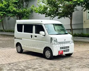 Nissan Nv100 2022 Van (Used)