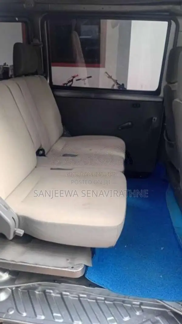Mitsubishi MiniCab 2012 Van (Used)