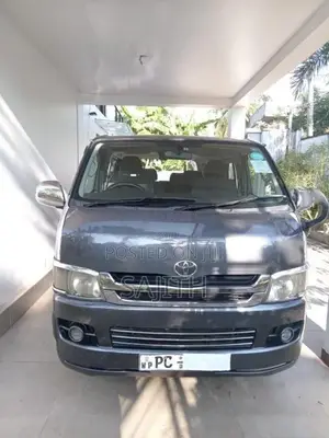 Toyota KDH 2008 Van (Used)