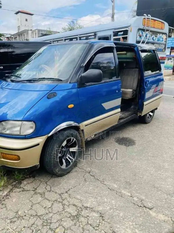 Nissan Serena Turbo 1992 Van (Used)