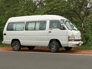 Toyota HIACE 1989 Van (Used)