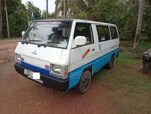 Mitsubishi Delica L300 1983 Van (Used)