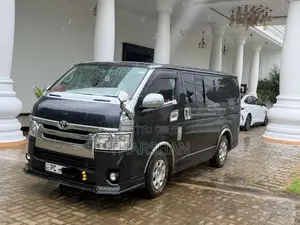 Toyota KDH 200 Super GL 2007 Van (Used)