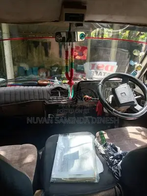 Toyota Shell 1986 Van (Used)
