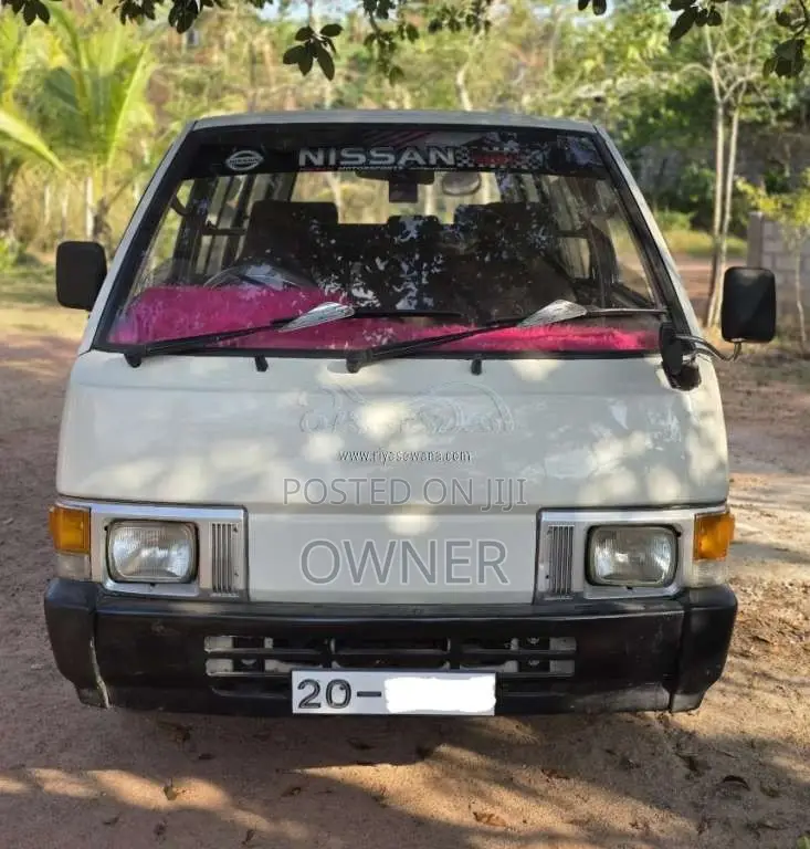 Nissan Vanette 1986 Van (Used)