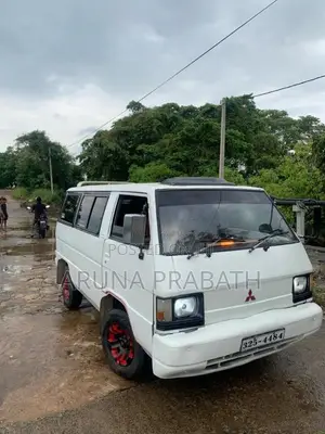 Mitsubishi Delica 2008 Van (Used)