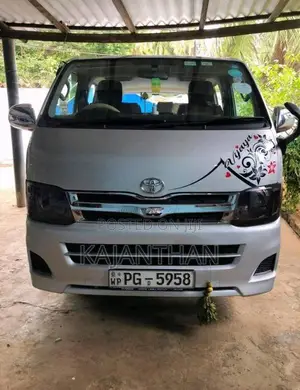 Toyota Hiace 2011 Van (Used)