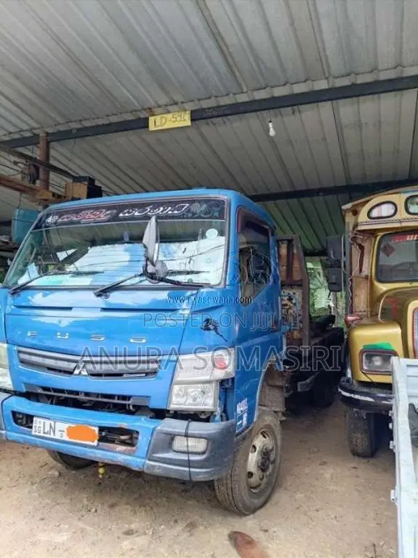 Mitsubishi Fuso 4wd 2012 Lorry (Used)