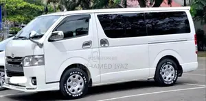 Toyota KDH 2015 Van (Used)