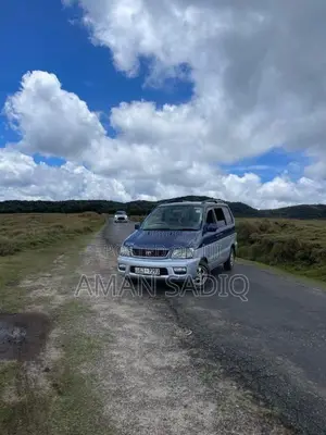 Toyota Noah CR41 1997 Van (Used)
