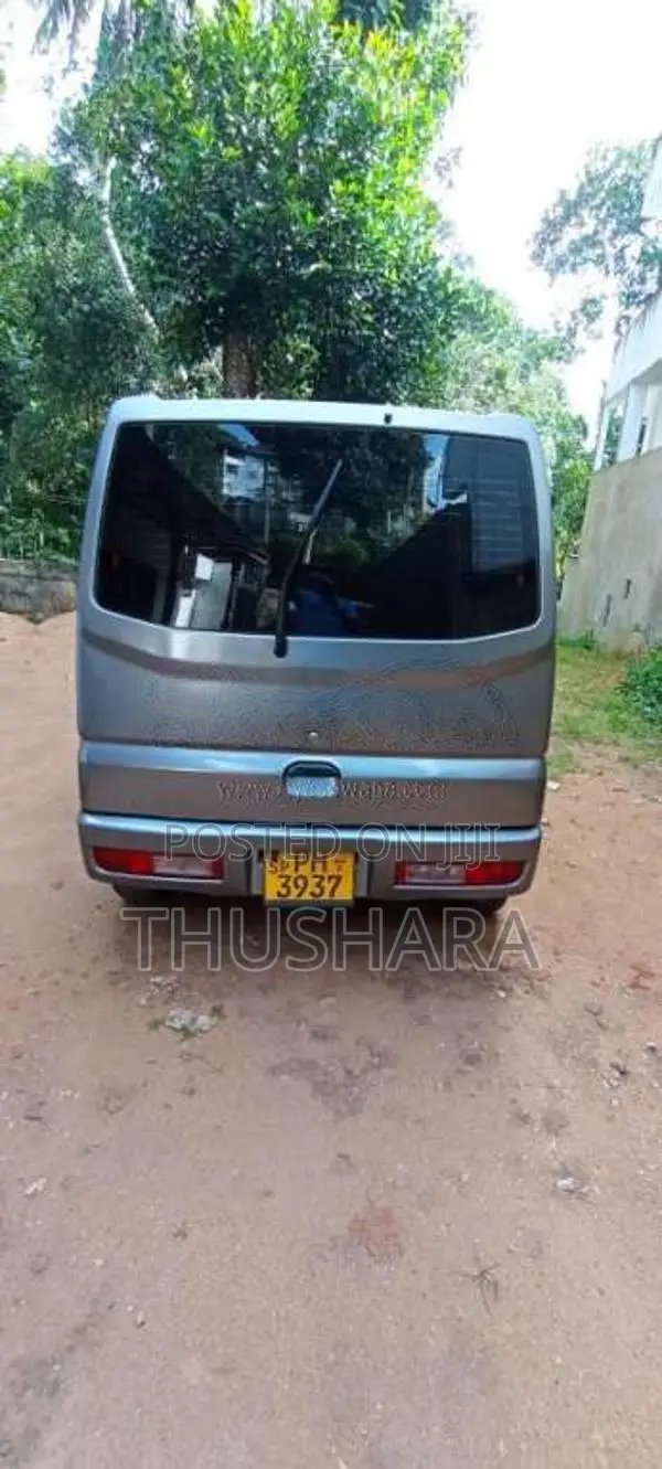 Mitsubishi MiniCab 2012 Van (Used)