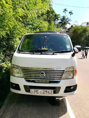 Nissan E25 2008 Van (Used)