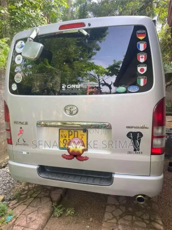 Toyota KDH Flat Roof HIACE 2006 Van (Used)