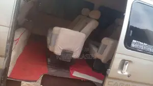 Nissan Caravan 1995 Van (Used)