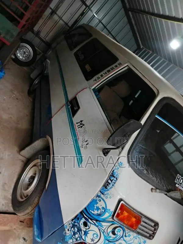 Mitsubishi Delica 1980 Van (Used)