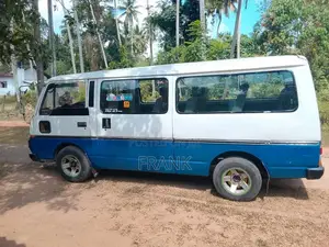 Nissan Vrge 1981 Van (Used)