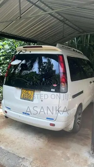 Toyota Noah CR41 1996 Van (Used)