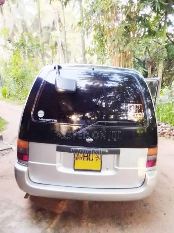 Nissan Serena 1998 Van (Used)