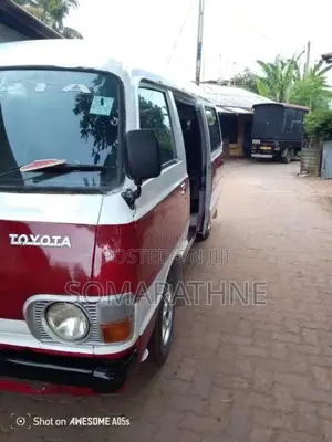 Toyota HIACE 1989 Van (Used)