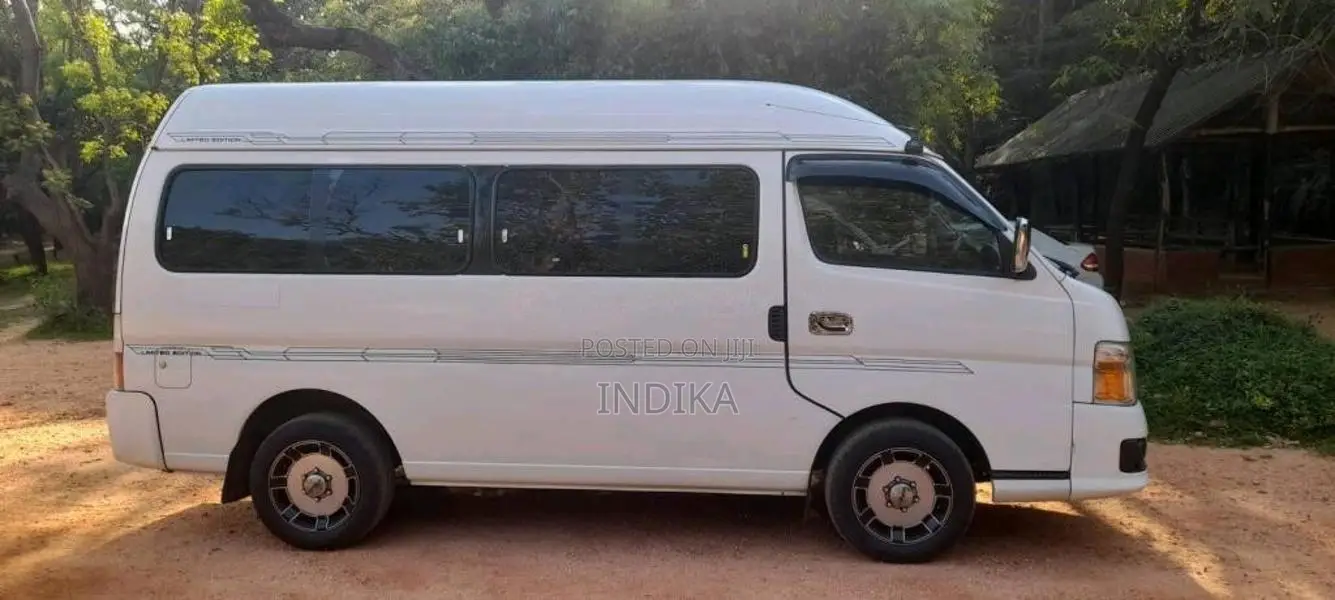 Nissan E25 2010 Van (Used)