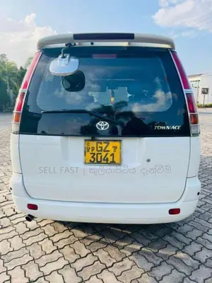 Toyota Noah 1997 Van (Used)