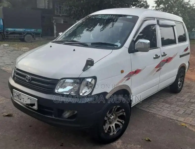 Toyota Noah KR41 1998 Van (Used)