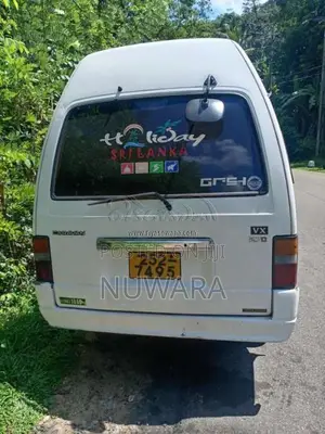 Nissan Nissan 1994 Van (Used)