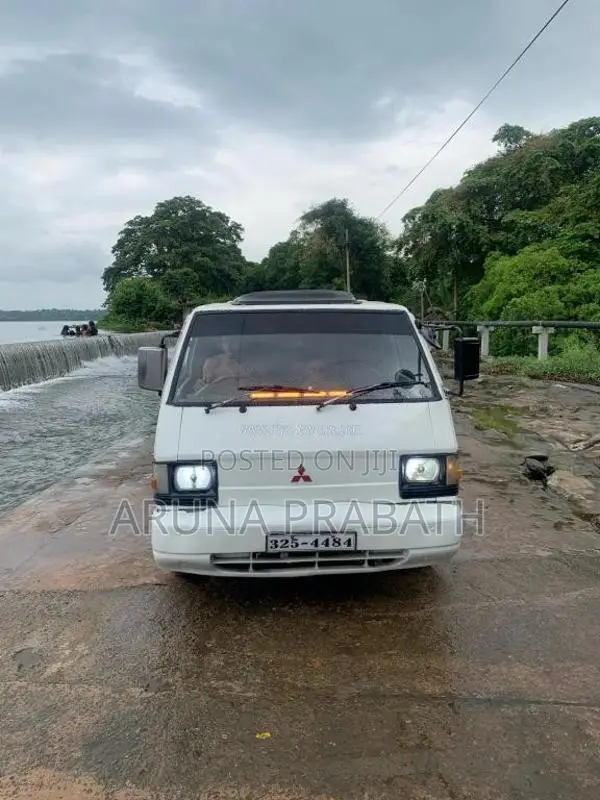 Mitsubishi Delica 2008 Van (Used)