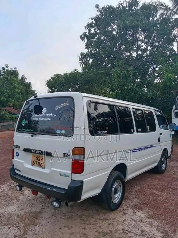 Toyota H114 1997 Van (Used)