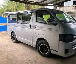 Toyota Hiace 2011 Van (Used)