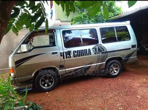 Toyota HIACE 1988 Van (Used)