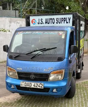 Tata Dimo Batta 2015 Lorry (Used)
