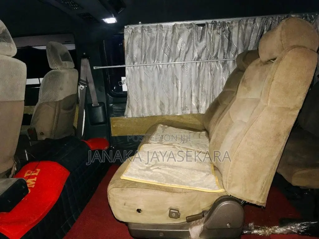 Nissan Caravan Vrge24 1994 Van (Used)