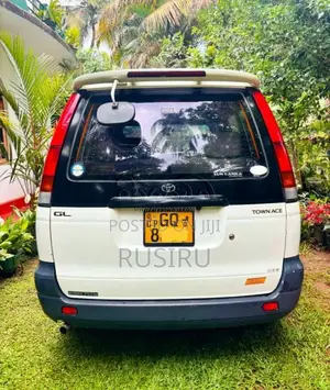 Toyota CR41 1997 Van (Used)