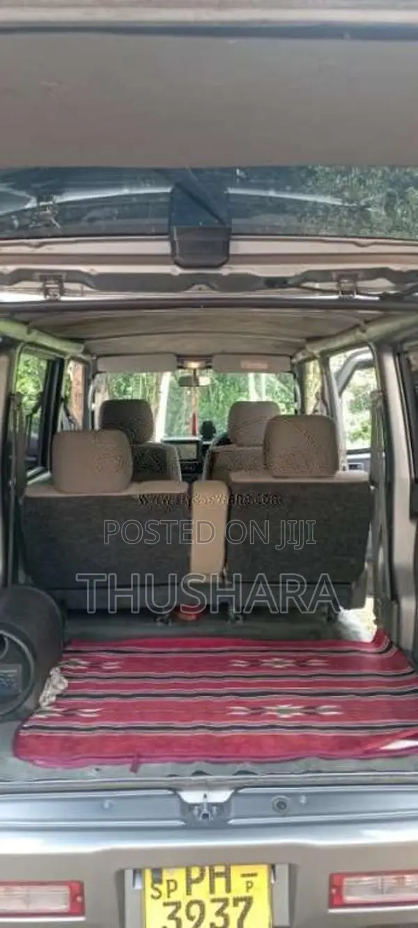 Mitsubishi MiniCab 2012 Van (Used)