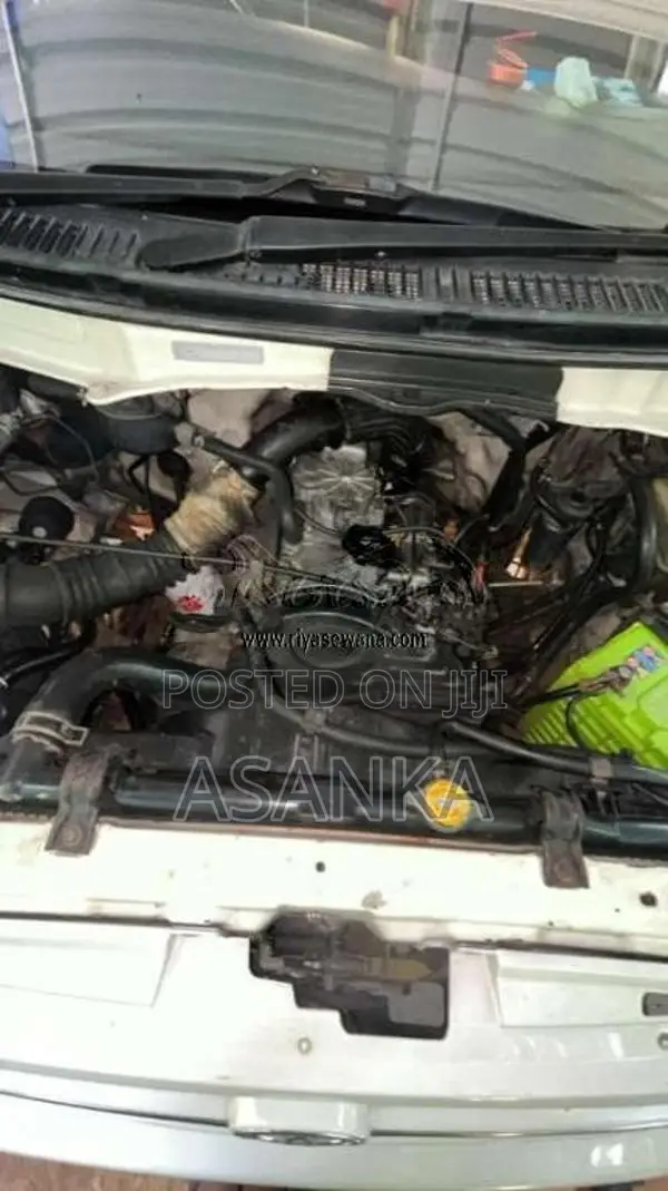 Toyota Noah CR41 1996 Van (Used)