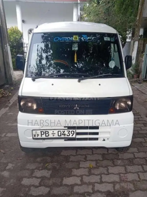Mitsubishi MiniCab 2002 Van (Used)
