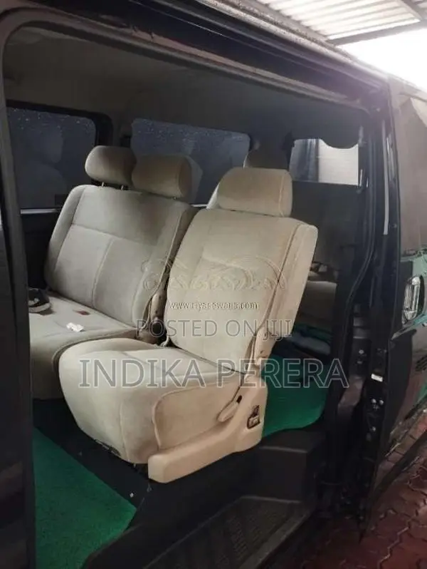 Toyota HIACE 2017 Van (Used)