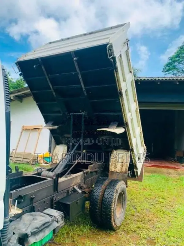 Mitsubishi Canter Tipper 2007 Lorry (Used)
