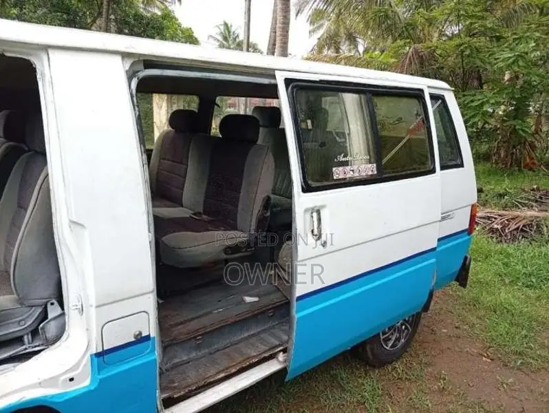 Mitsubishi Delica L300 1983 Van (Used)