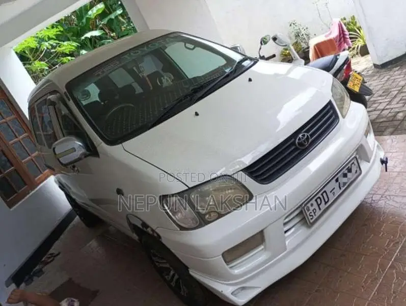 Toyota Noah 2007 Van (Used)