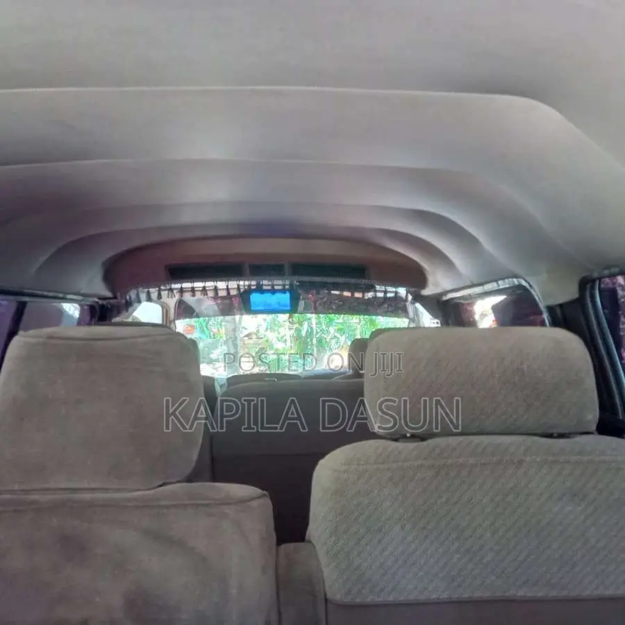 Nissan Caravan 1991 Van (Used)