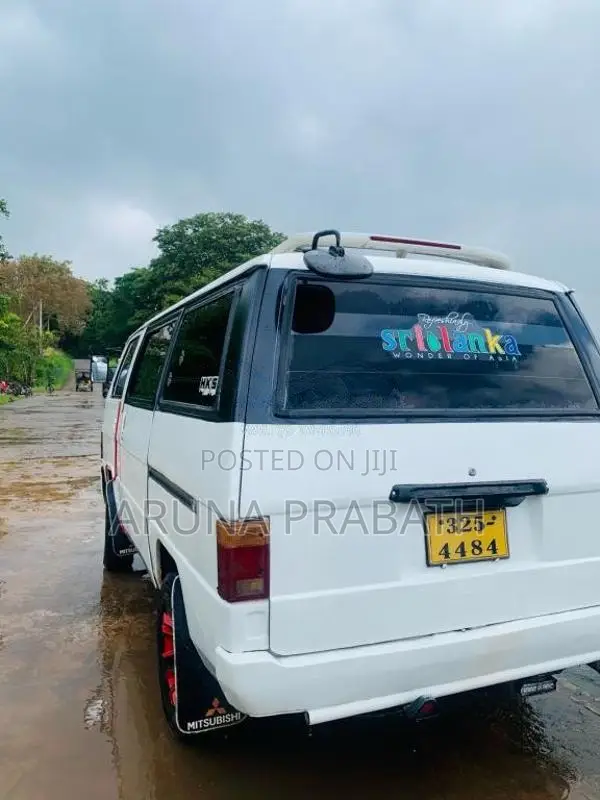 Mitsubishi Delica 2008 Van (Used)